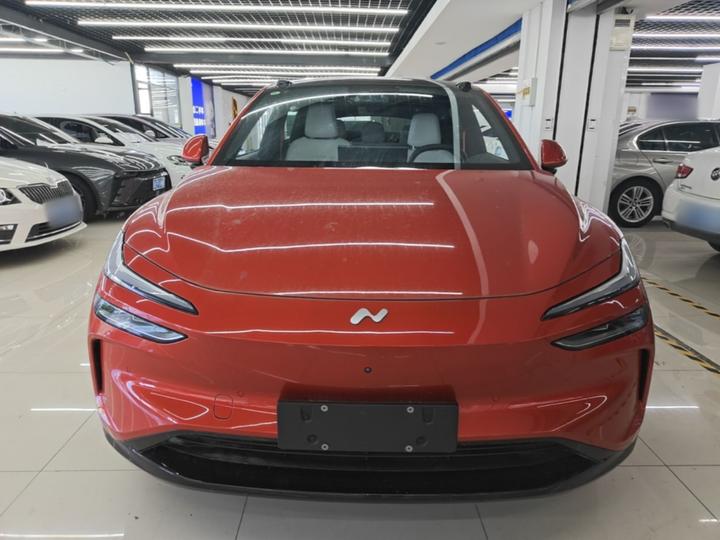 L60 2024 60kWh RWD photo 2