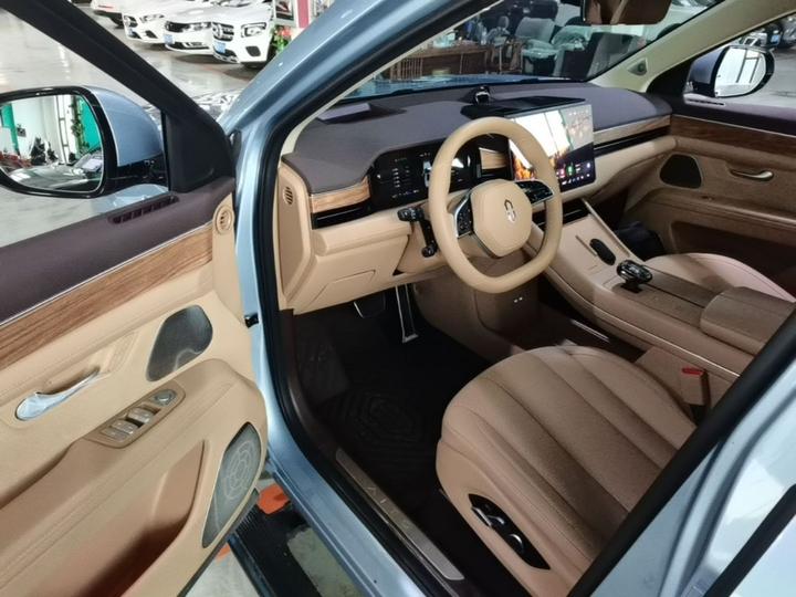 HIMA AITO M7 2024 1.5T ADAS AWD Ultra 6-Seater photo 3