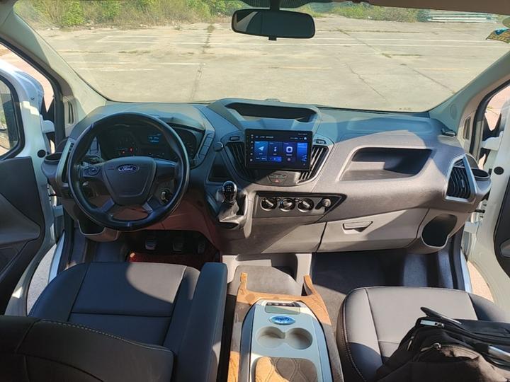 Transit 2020 2.0T Diesel Medium Wheelbase China V photo 5