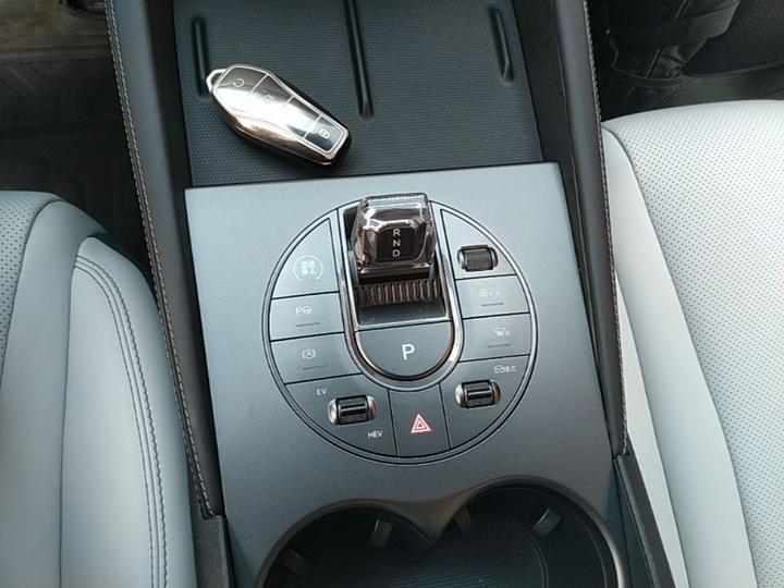 Seal 06 EV 2025 DM-i ADAS 80KM Premium photo 8