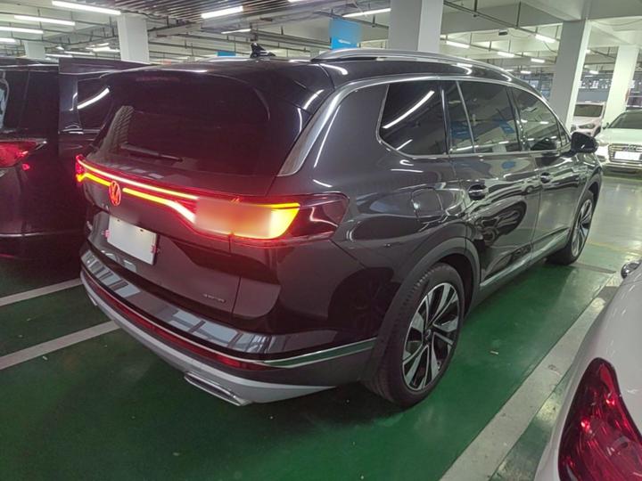 2023 Facelift 380TSI AWD Luxury Pro 6-Seater photo 4