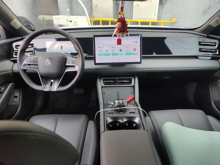 Qin L 2024 DM-i 80KM photo 5
