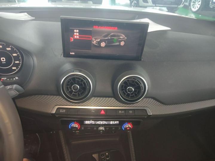 Q2L e-tron 2019 Q2L e-tron EV photo 8