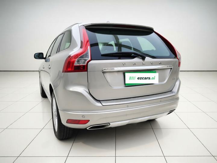 XC60 2016 T5 photo 4