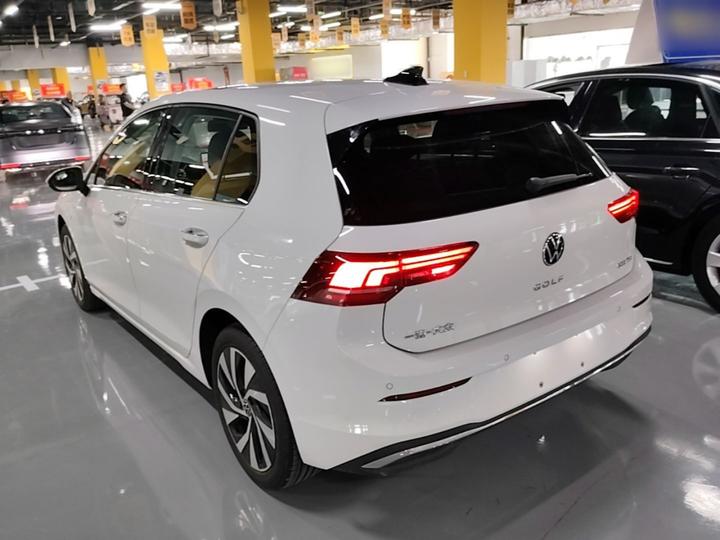 Golf 2026 300TSI Pro photo 4