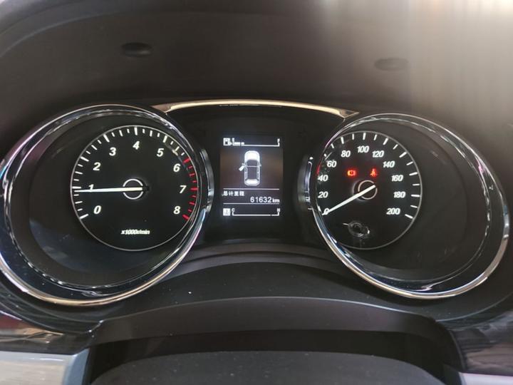 730 2016 1.5T MT Luxury 7-Seater photo 3