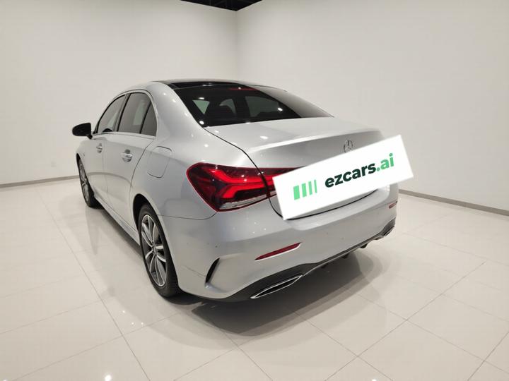 A-Class 2019 Facelift A 200 L Sport photo 4