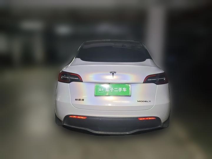 Model Y 2022 Facelift RWD photo 5