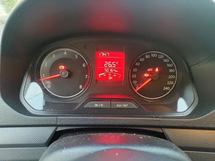 2017 1.4L MT Fashion photo 2