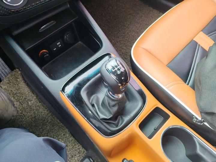 K3 2016 1.6L MT GLS photo 5