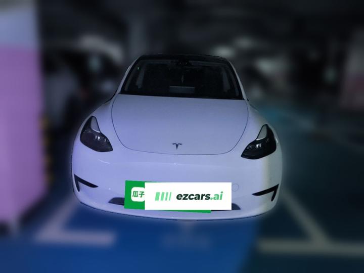 Model Y 2022 RWD photo 2