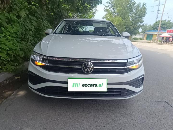 Bora 2024 200TSI DSG Cruise photo 2