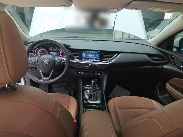 Regal 2019 20T Elite China VI photo 5