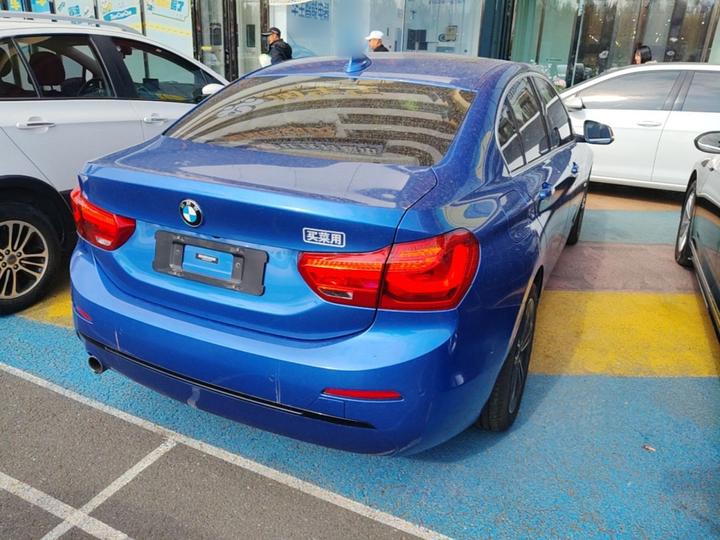 1 Series 2018 118i Sport photo 4