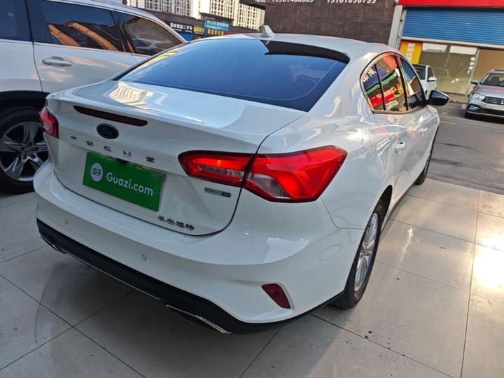 Focus 2021 Sedan EcoBoost 180 AT photo 4