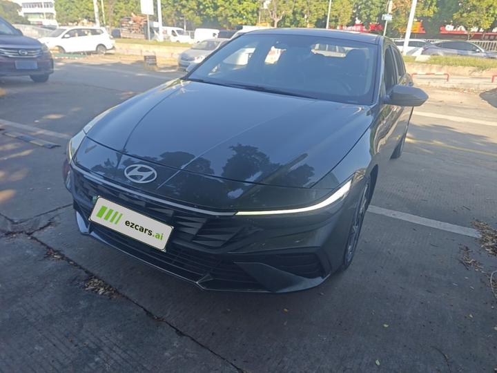 Elantra 2023 1.5L CVT LUX Premium