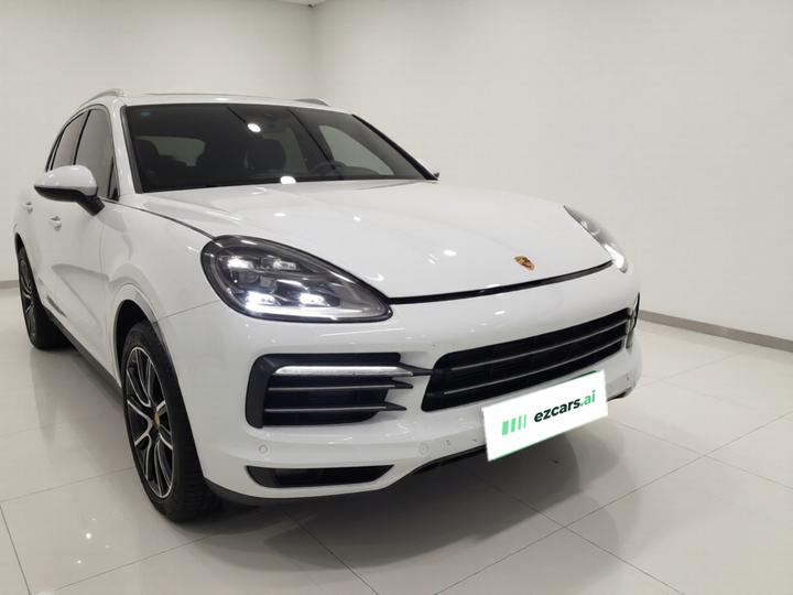2019 Cayenne 3.0T photo 3