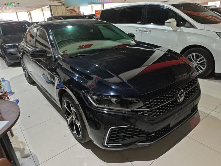 Passat 2024 330TSI Elite photo 3