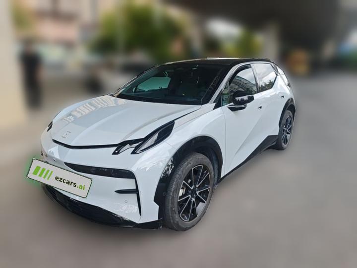 X 2023 RWD YOU 4-Seater