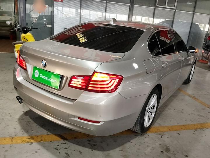 5 Series 2014 520Li photo 4