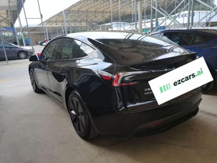 Model 3 2023 RWD photo 4