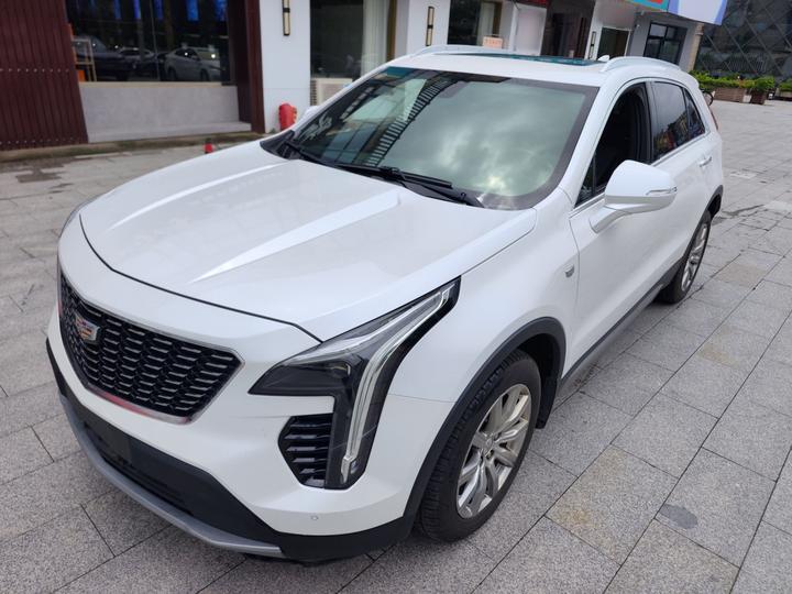 XT4 2018 28T RWD Leading
