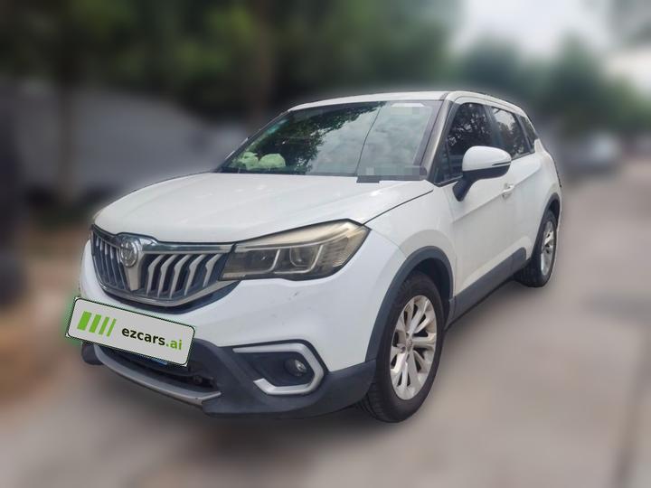 Zhonghua V3 2017 1.5L MT Smart