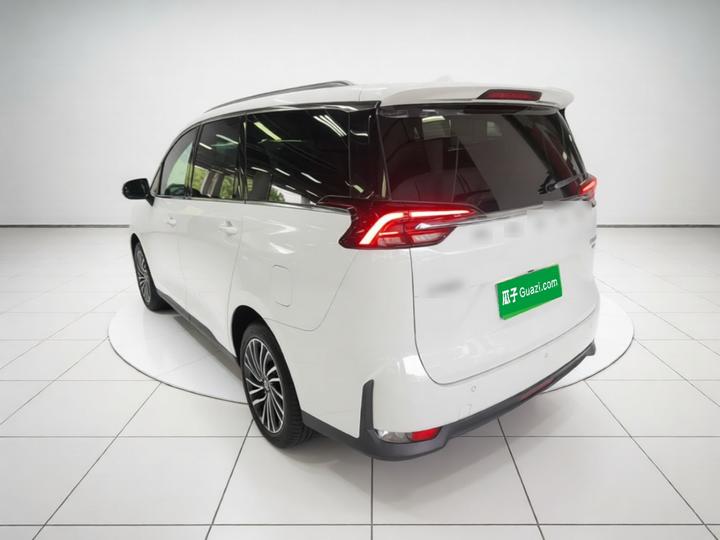 MAXUS EUNIQ 5 2020 1.3T PLUG IN Exclusive photo 4