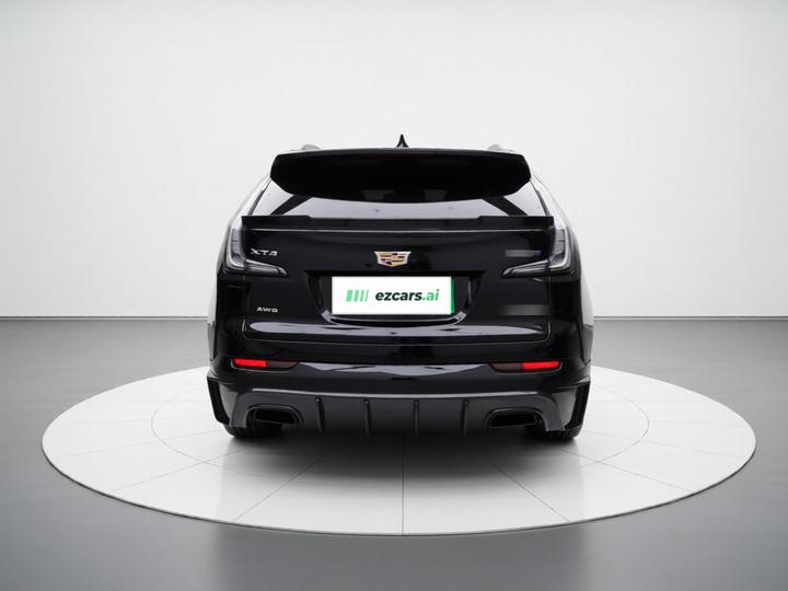 XT4 2022 28T AWD Platinum photo 5