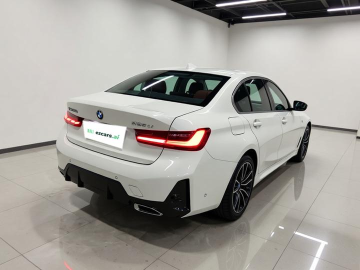 3 Series 2024 325Li M Sport Package photo 6