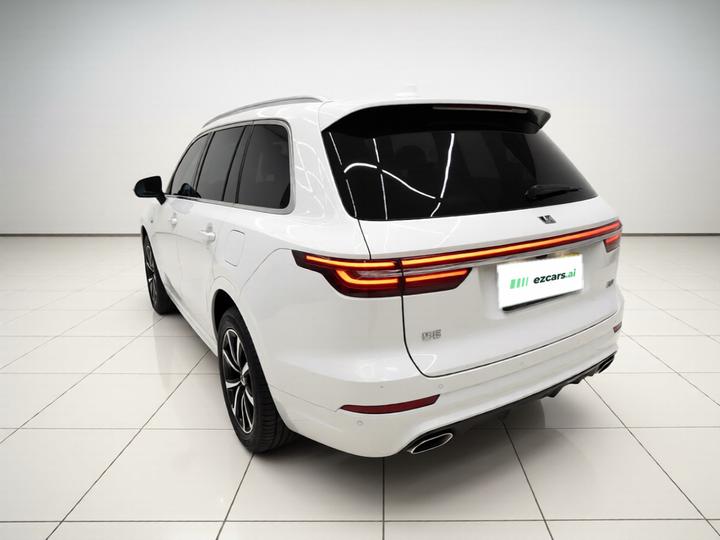 Li Auto ONE 2020 EREV 6-Seater photo 4
