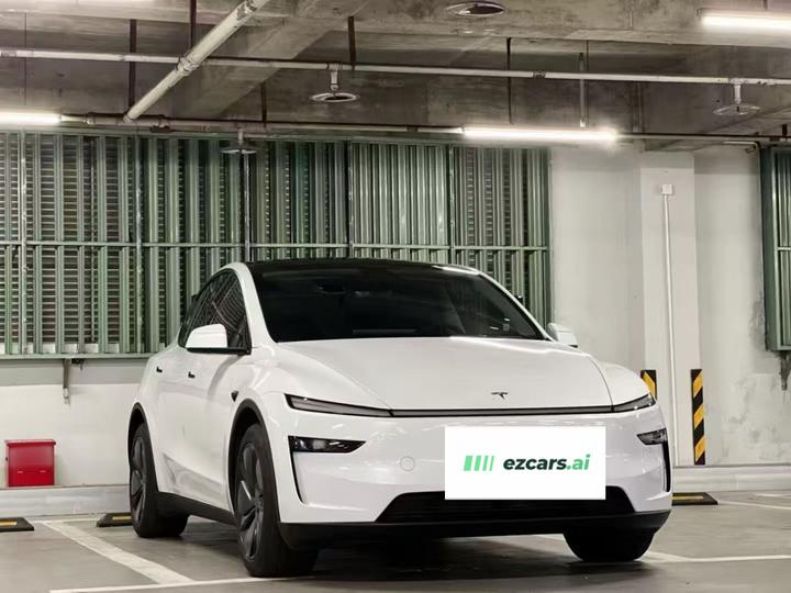 Model Y 2025 RWD photo 3
