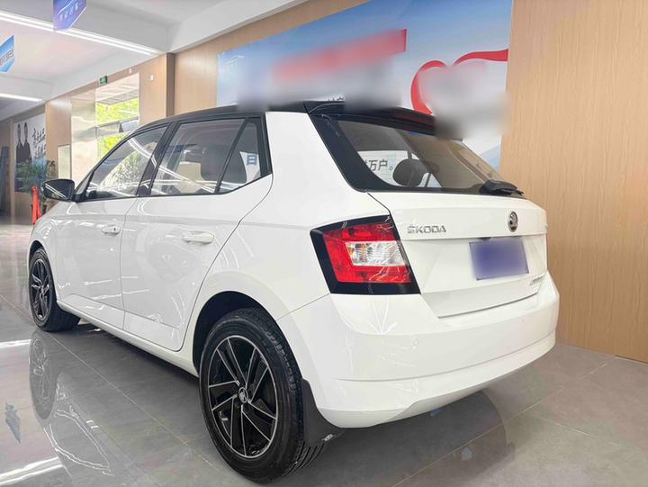 Fabia 2017 1.6L AT photo 4