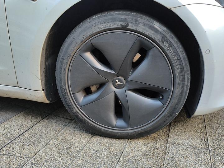 Model 3 Imported 2019 Long Range AWD photo 8