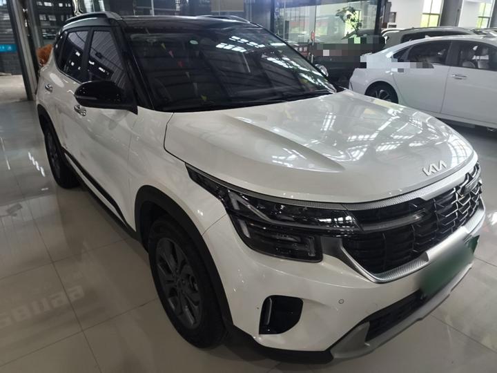 Seltos 2023 1.5L CVT Luxury photo 3