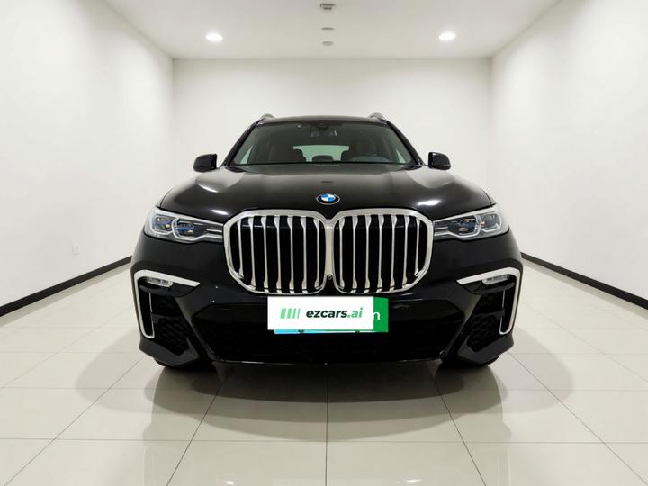 X7 2021 Facelift xDrive40i Exclusive M Sport Package photo 2