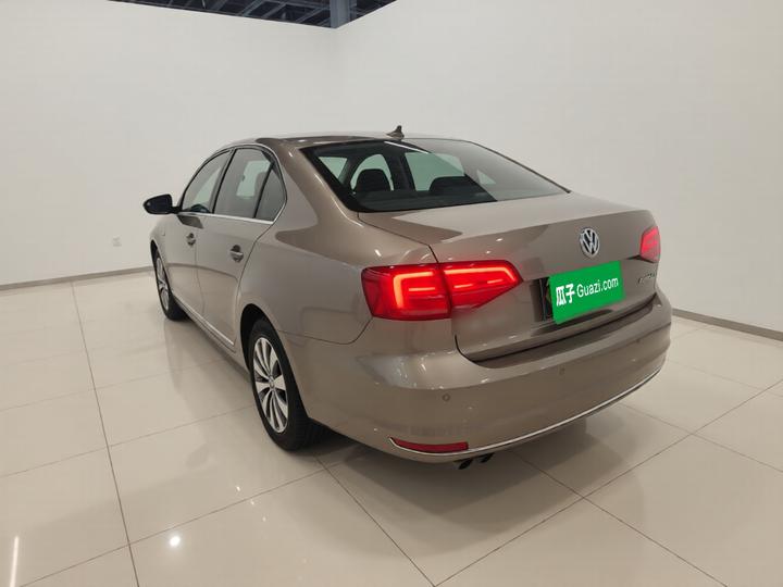 Sagitar 2017 230TSI AT Comfort photo 4