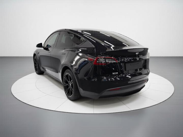 Model Y 2023 RWD photo 4