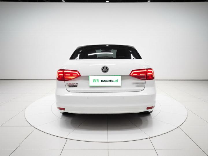Sagitar 2017 180TSI AT Exclusive photo 3
