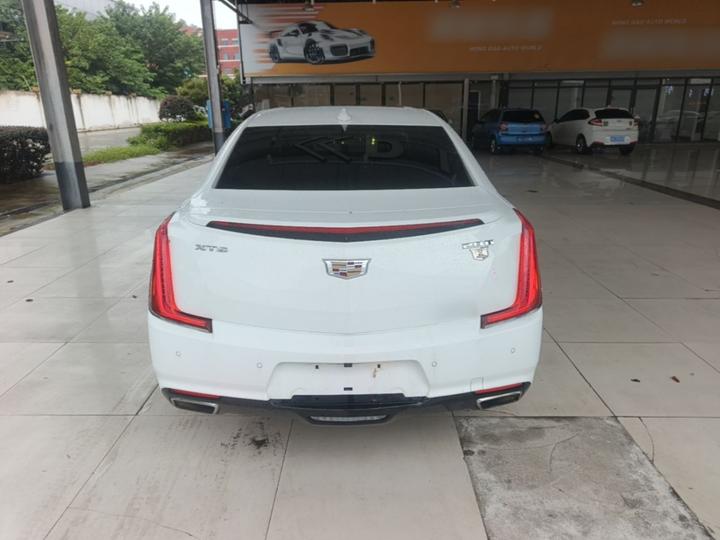 XTS 2018 28T Tech photo 3
