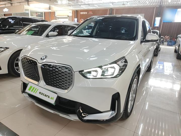 iX1 2023 eDrive25L X Design Package
