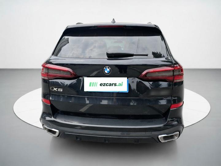 X5 2022 Facelift xDrive 30Li Exclusive M Sport Package photo 5