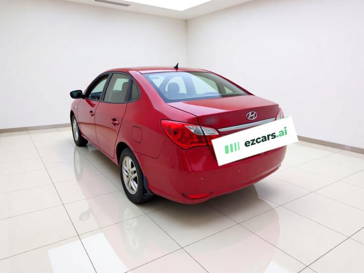 Dynamic 2011 1.6L AT Comfort photo 4