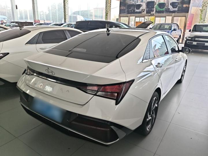 Elantra 2023 1.5L CVT GLX Elite photo 4