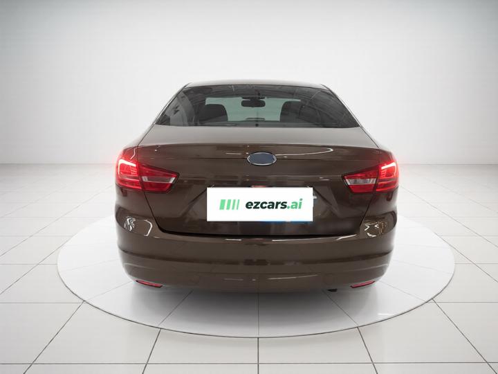 Escort 2015 1.5L AT Comfort photo 5
