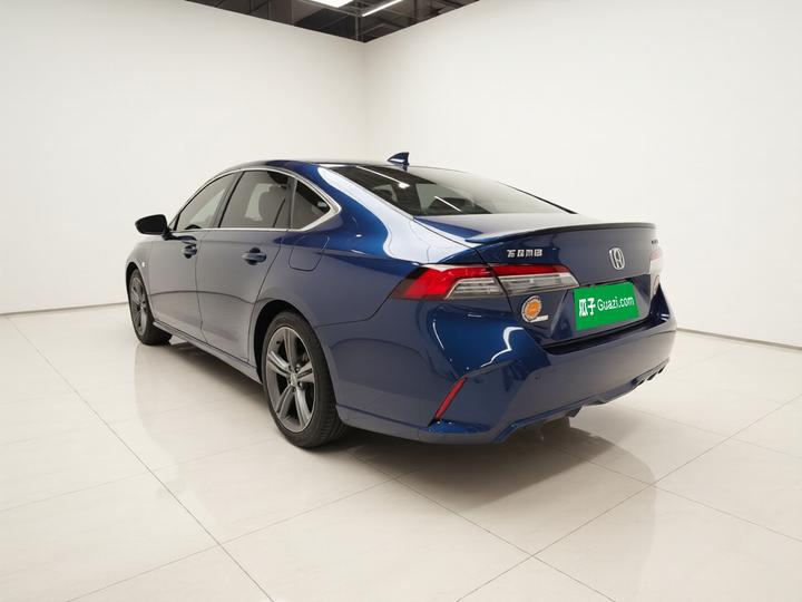 2023 260TURBO photo 4