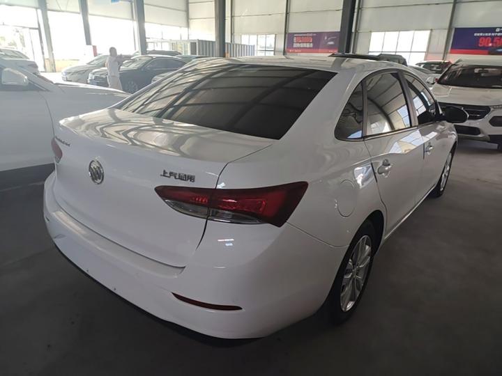 Excelle 2021 Facelift Classic 1.5L AT Elite photo 6