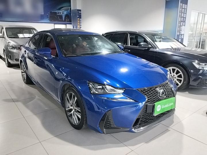 IS 2017 300 F SPORT photo 3