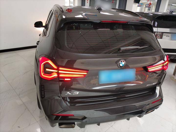 X3 2022 xDrive30i Leading M Night Package photo 3