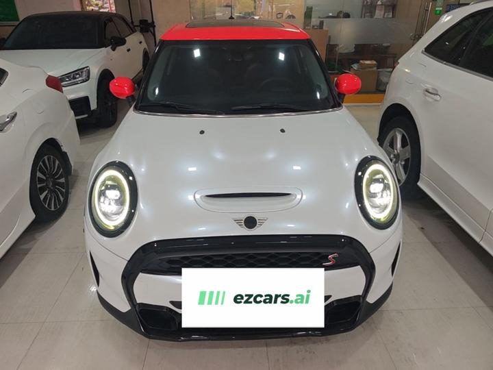 2022 Facelift 2.0T COOPER S Classic 5-Door photo 2